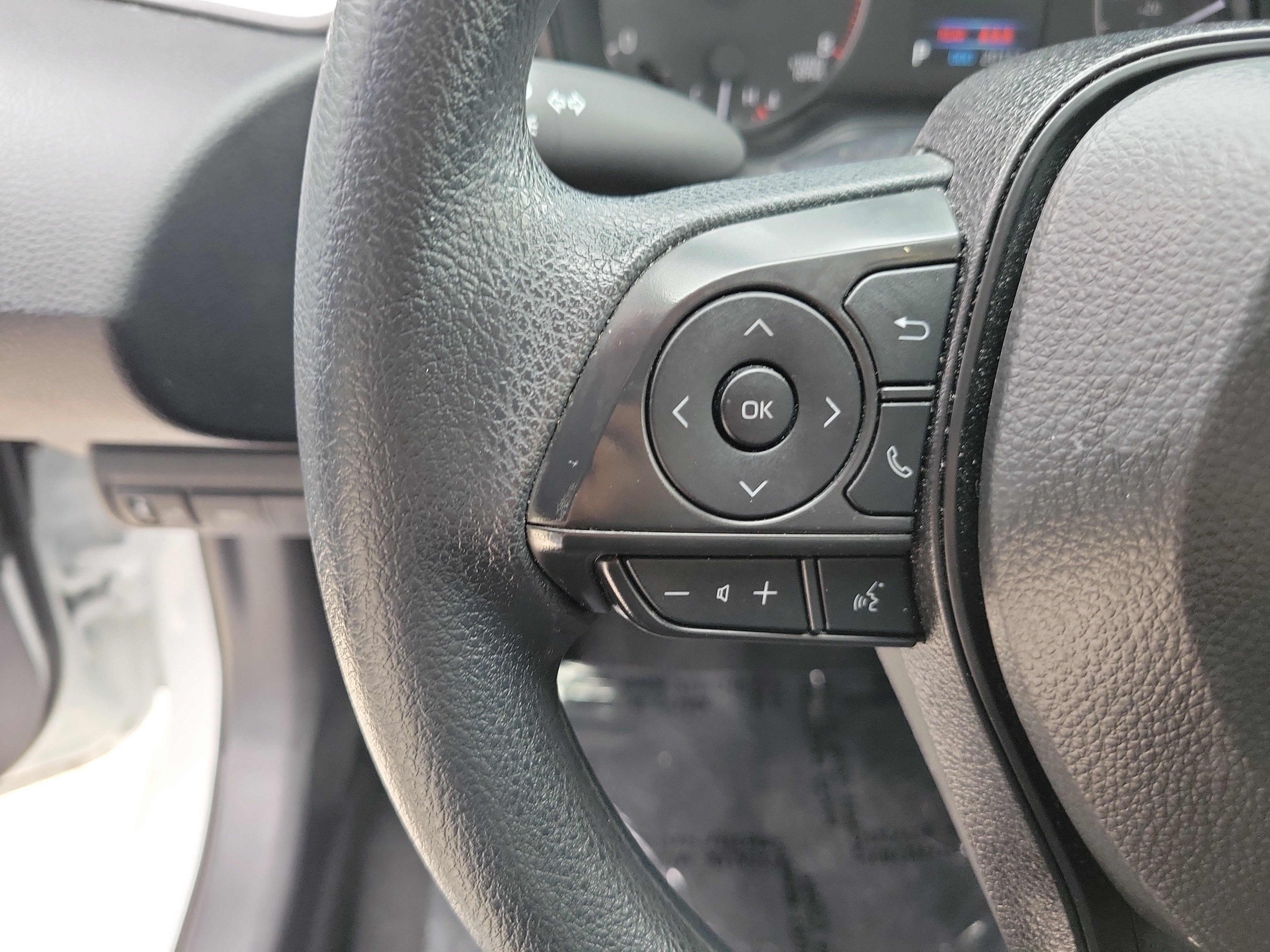 Used 2025 Toyota Corolla LE FWD image 26