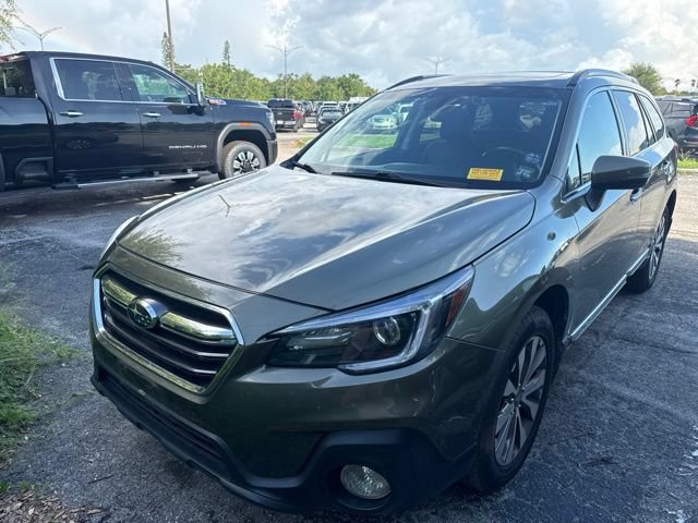 Used 2019 Subaru Outback 3.6R Touring AWD/4WD image 3