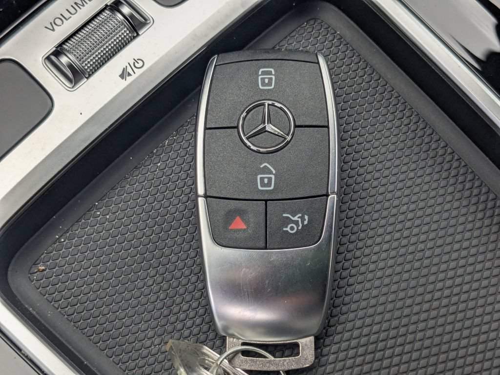 Certified 2024 Mercedes-Benz GLB 250 image 25