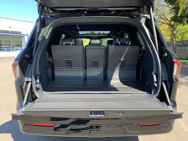 New 2026 Lincoln Navigator Reserve AWD/4WD image 5