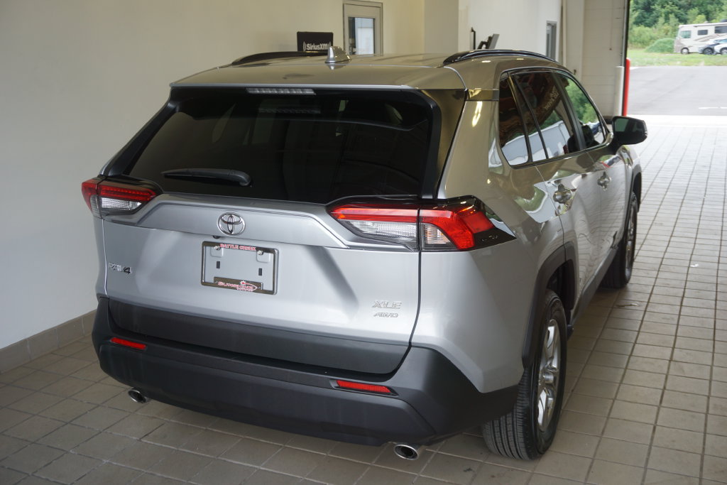 Certified 2025 Toyota RAV4 XLE AWD/4WD image 14
