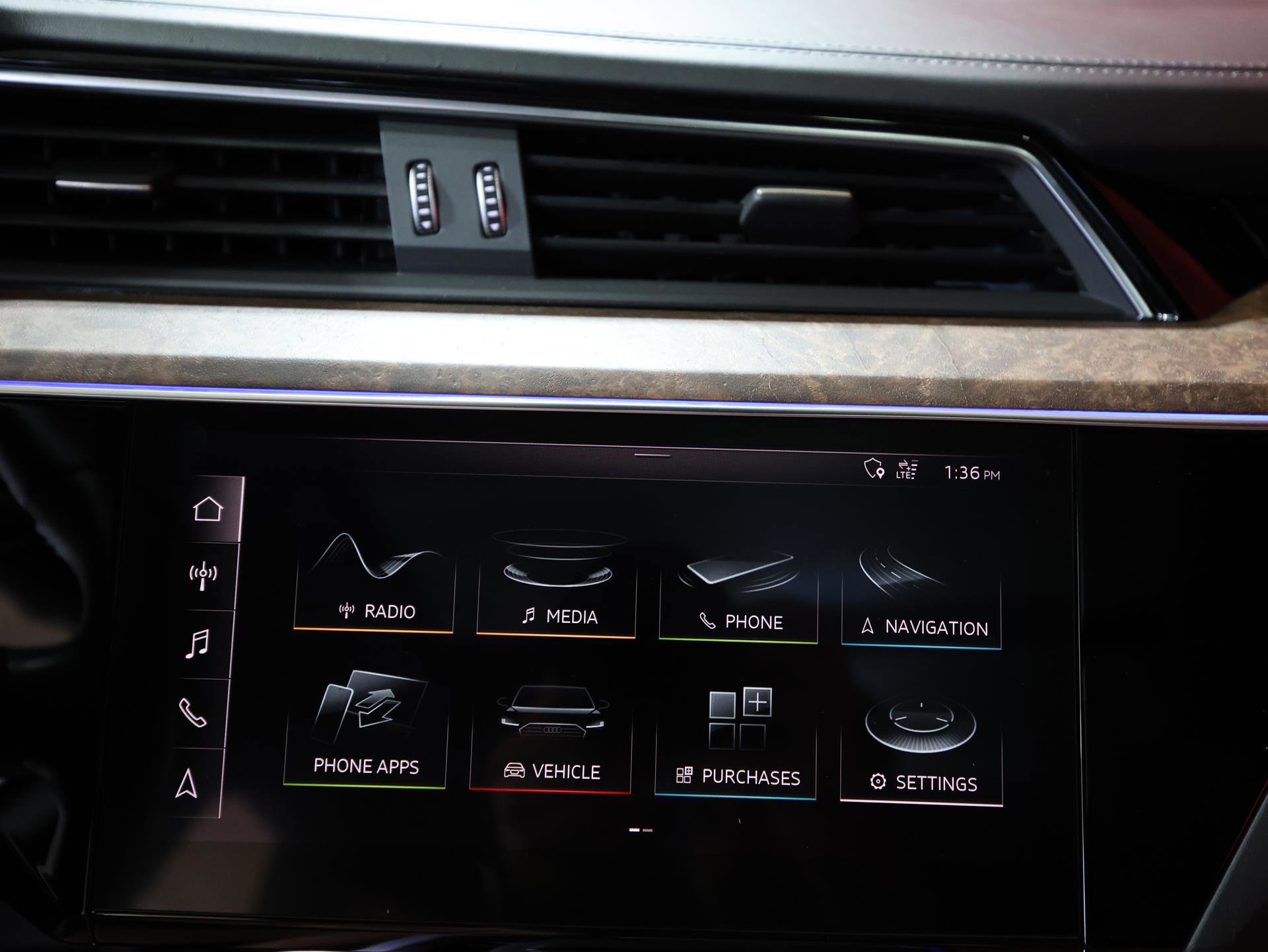 Used 2019 Audi e-tron Prestige AWD/4WD image 20