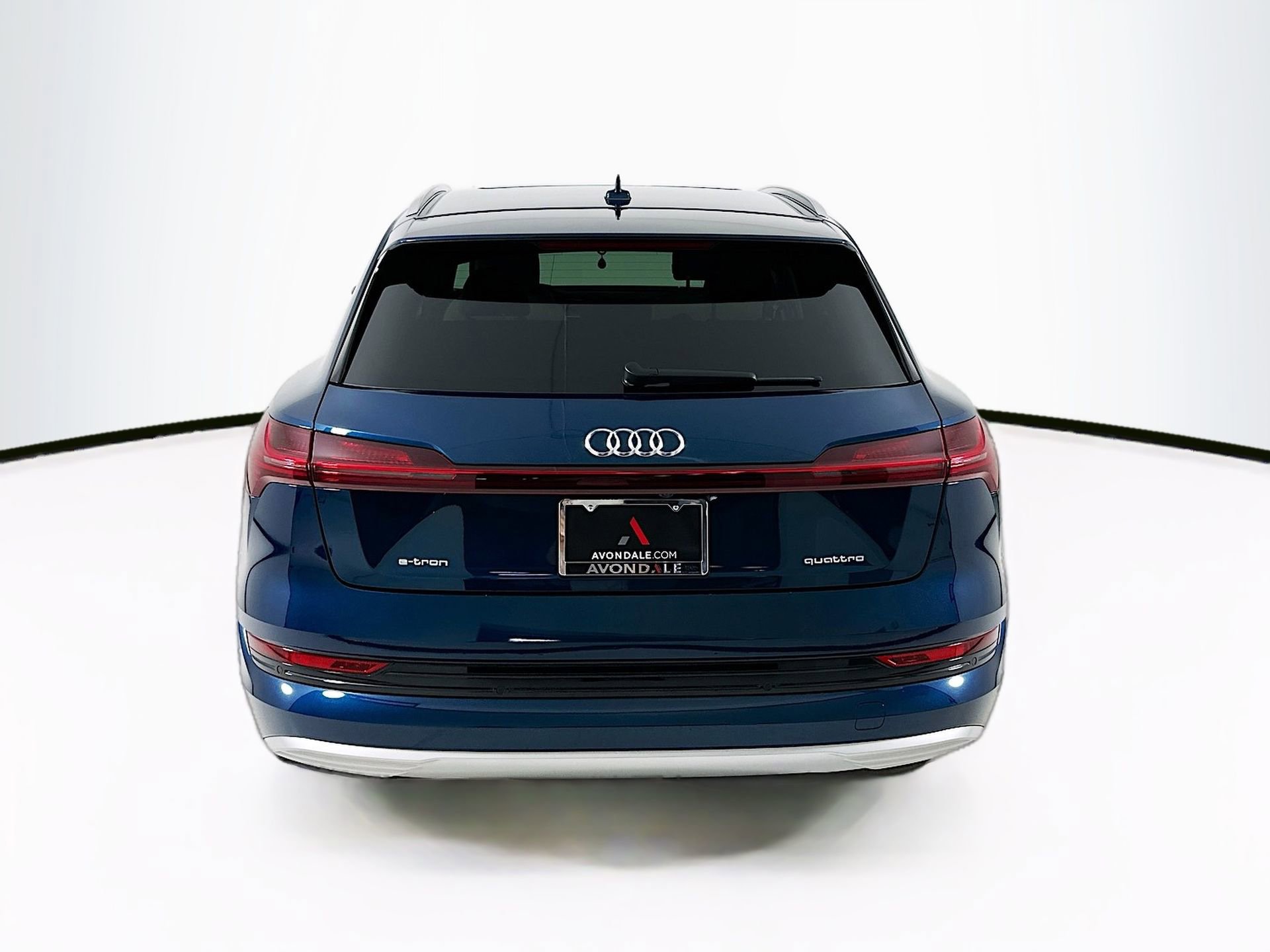 Used 2022 Audi e-tron Premium Plus AWD/4WD image 7