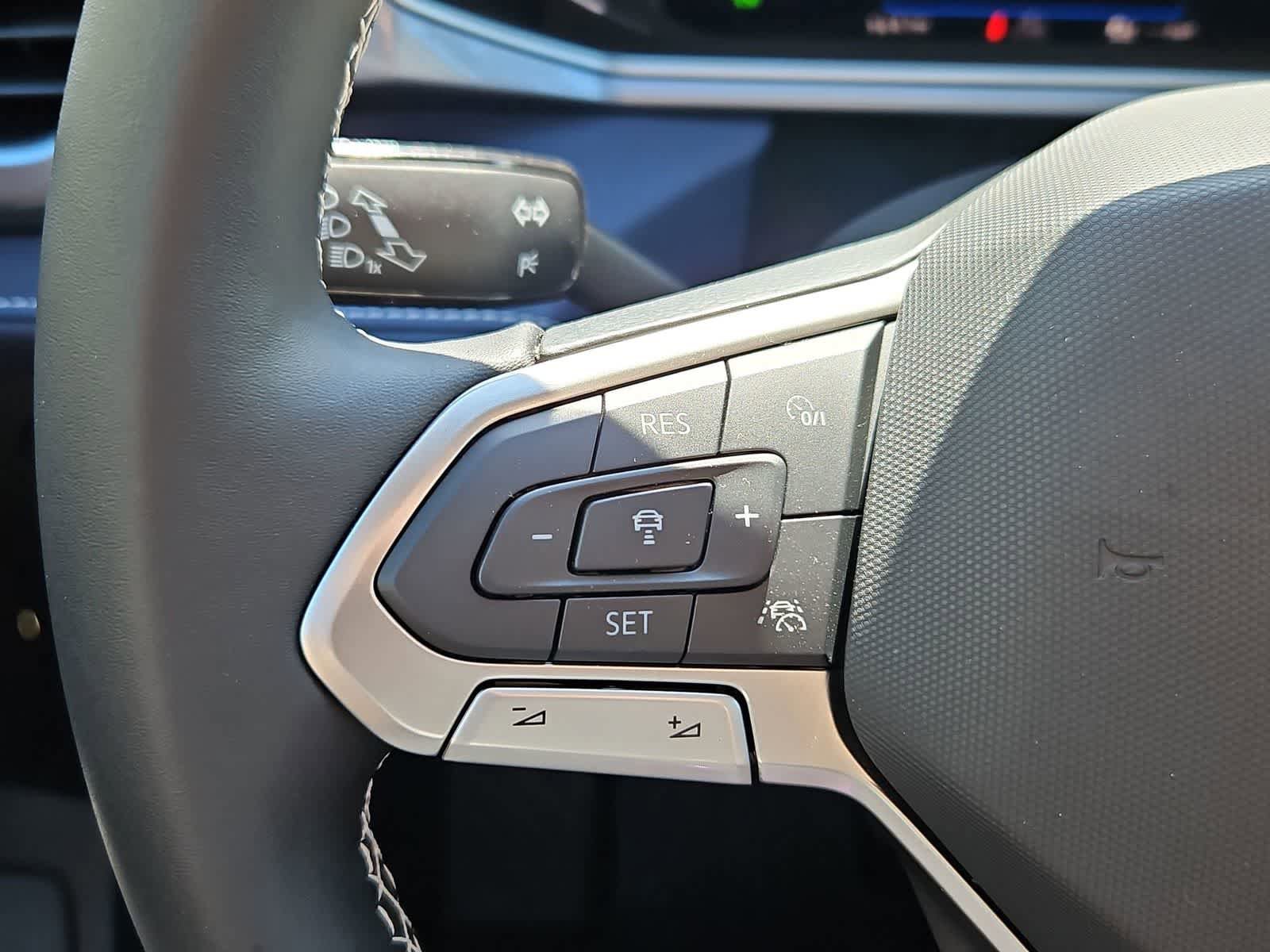 New 2026 Volkswagen Taos SEL AWD/4WD image 24
