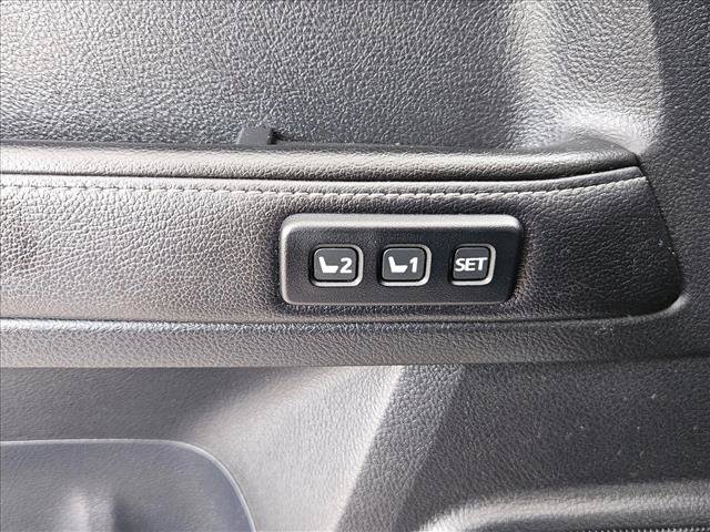 Used 2014 Toyota 4Runner Limited AWD/4WD image 26