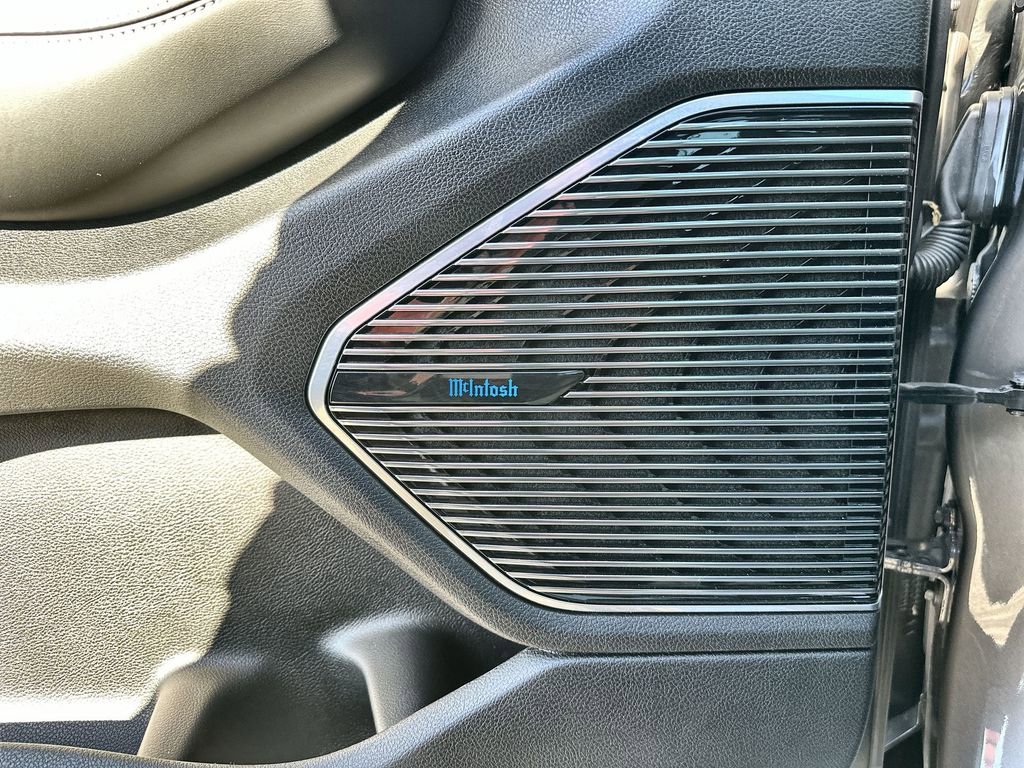 Used 2022 Jeep Grand Cherokee Overland image 25