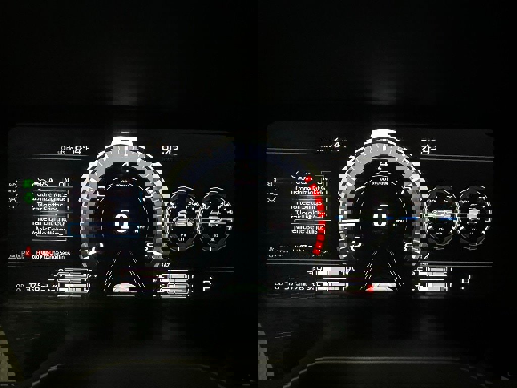 Used 2024 Toyota Tundra Limited image 25