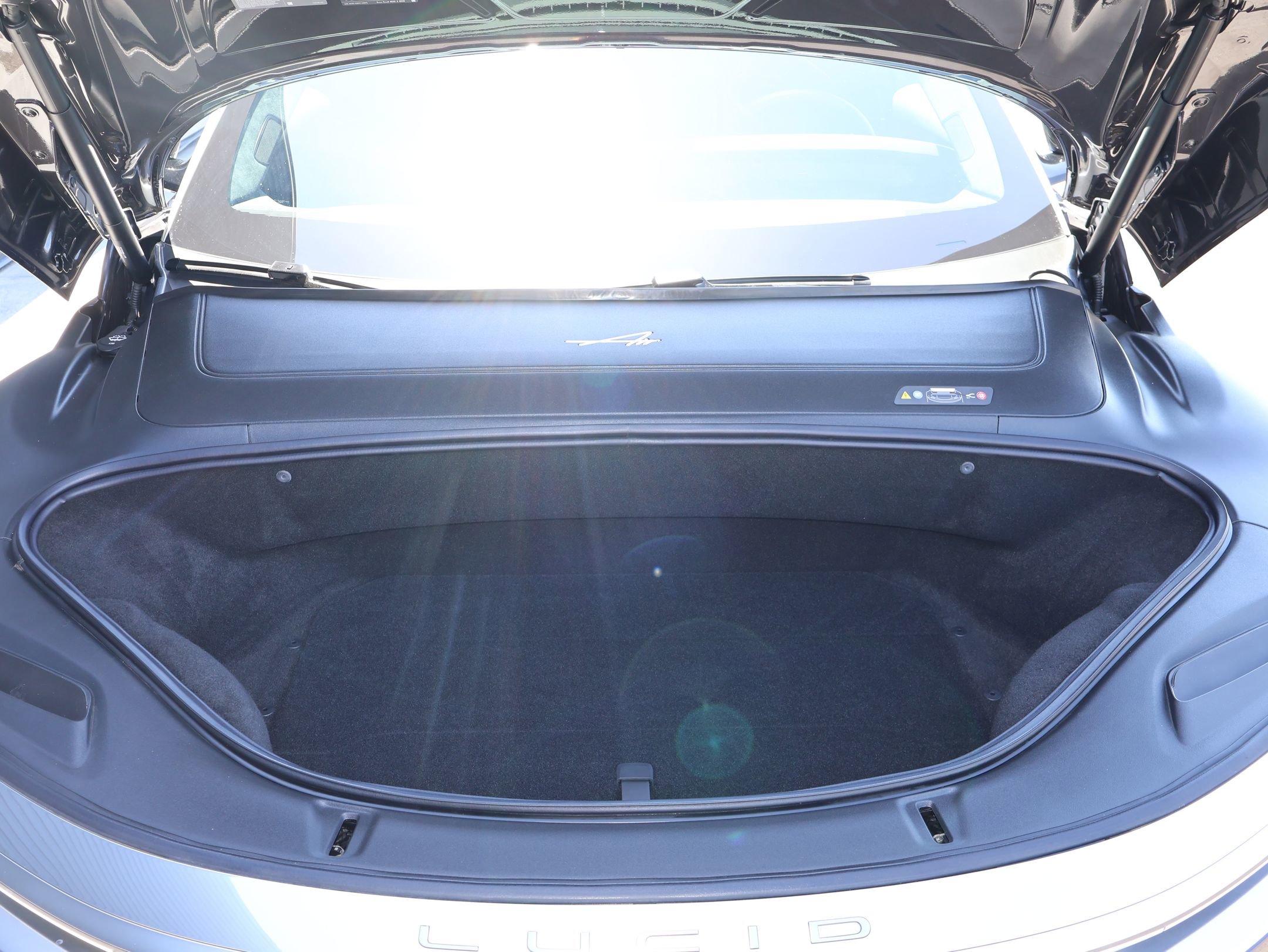 Used 2024 Lucid Air Touring AWD/4WD image 29