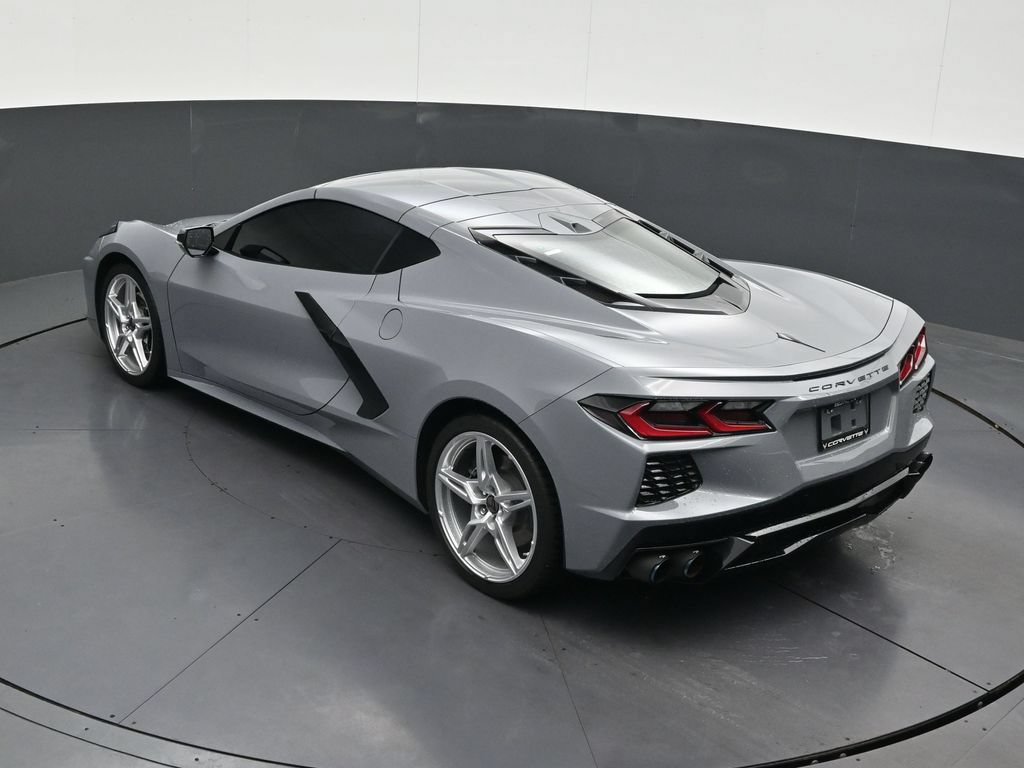 Used 2025 Chevrolet Corvette Stingray Coupe w/ 1LT RWD image 17