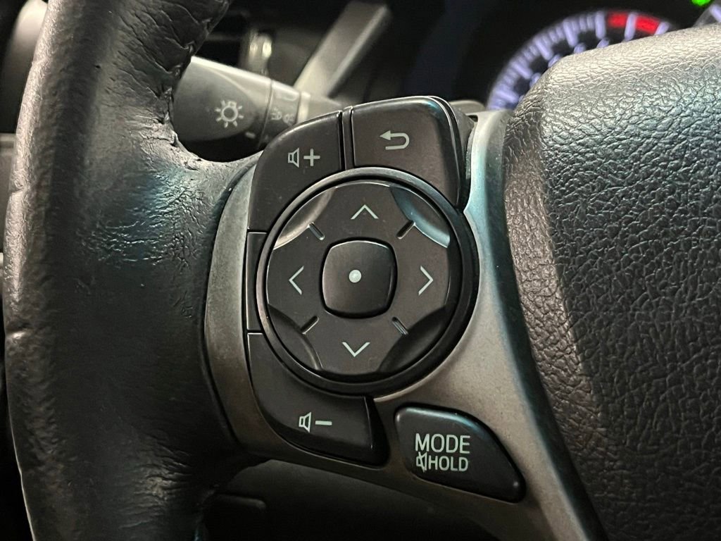 Used 2014 Toyota Camry SE image 18