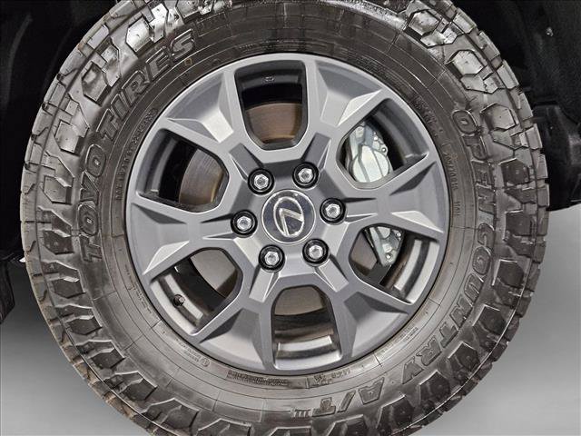 Used 2024 Lexus GX 550 AWD/4WD image 22