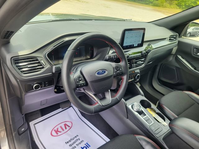 Used 2025 Ford Escape ST-Line FWD image 10