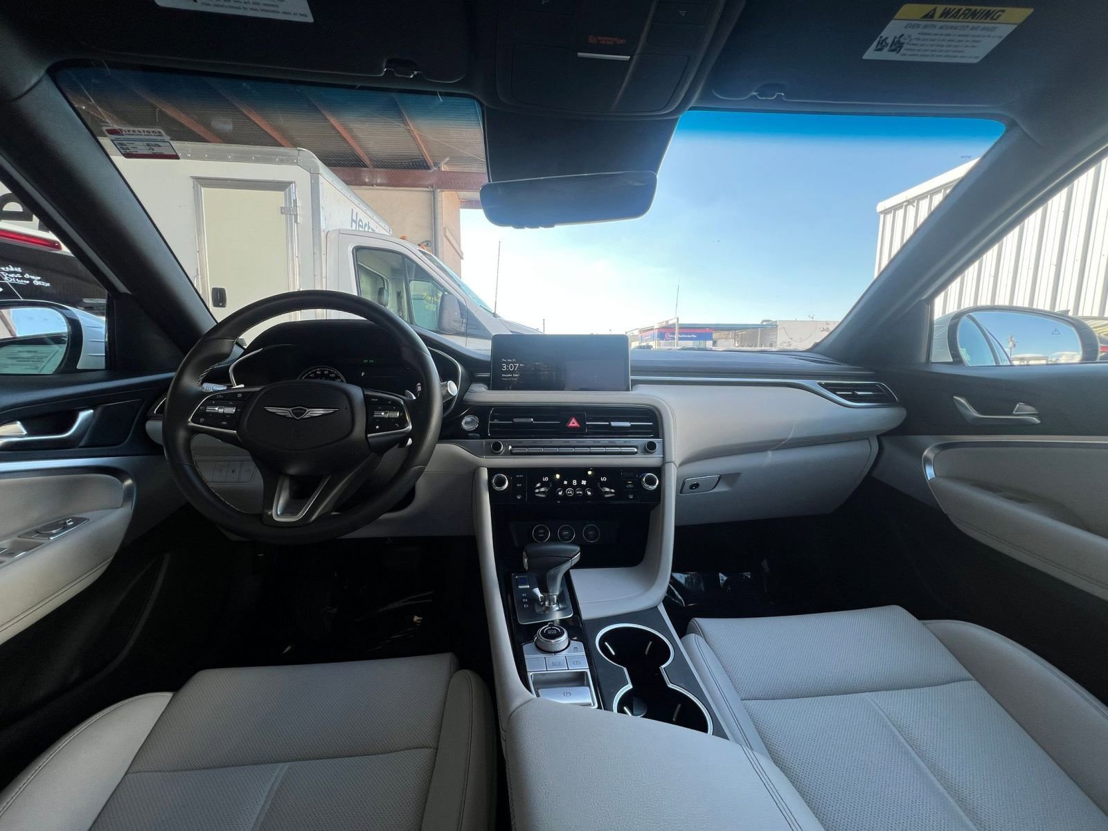 Used 2025 Genesis G70 2.5T image 33