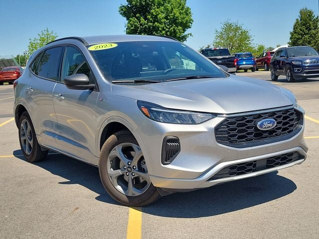 Used 2023 Ford Escape ST-Line w/ Tech Pack #1 AWD/4WD image 29