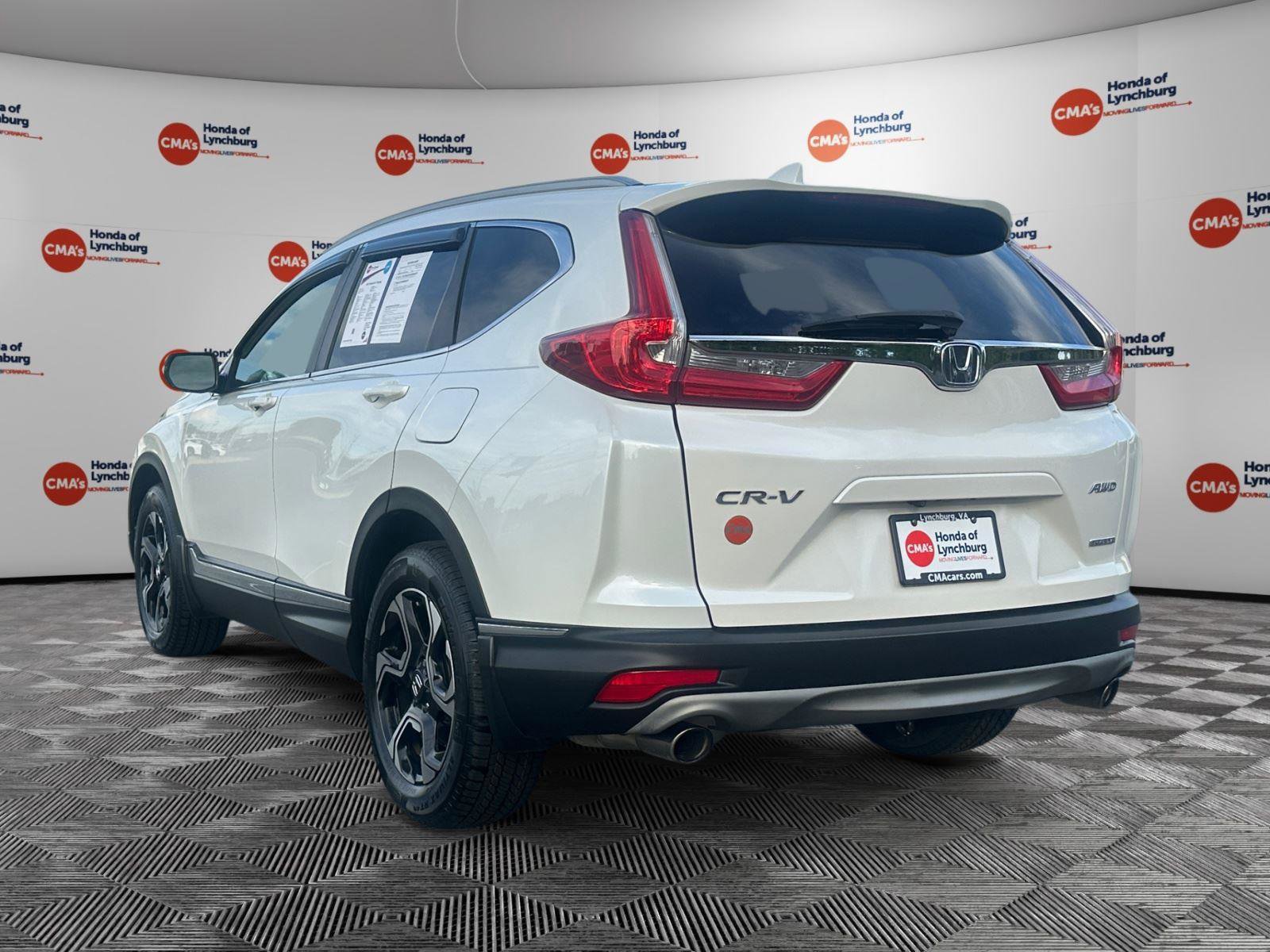 Used 2017 Honda CR-V Touring image 3