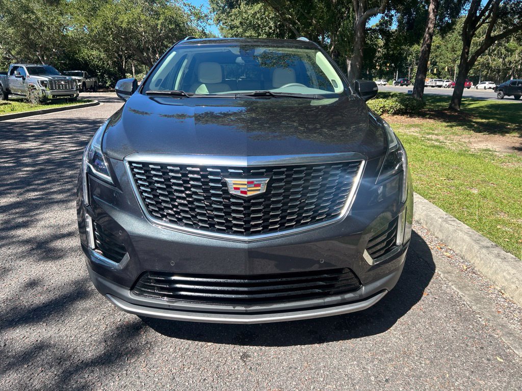 Used 2021 Cadillac XT5 Premium Luxury FWD image 3