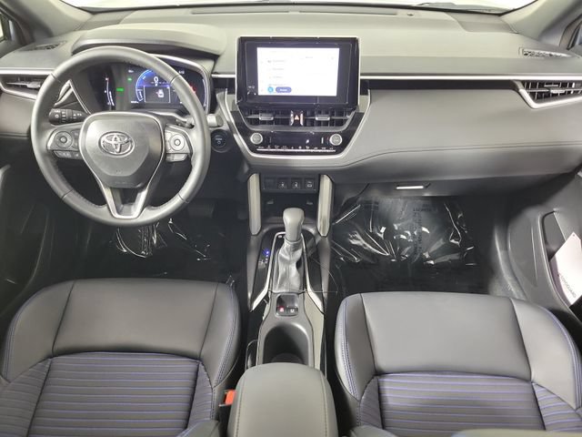 Used 2025 Toyota Corolla Cross AWD Hybrid w/ Convenience Package image 17