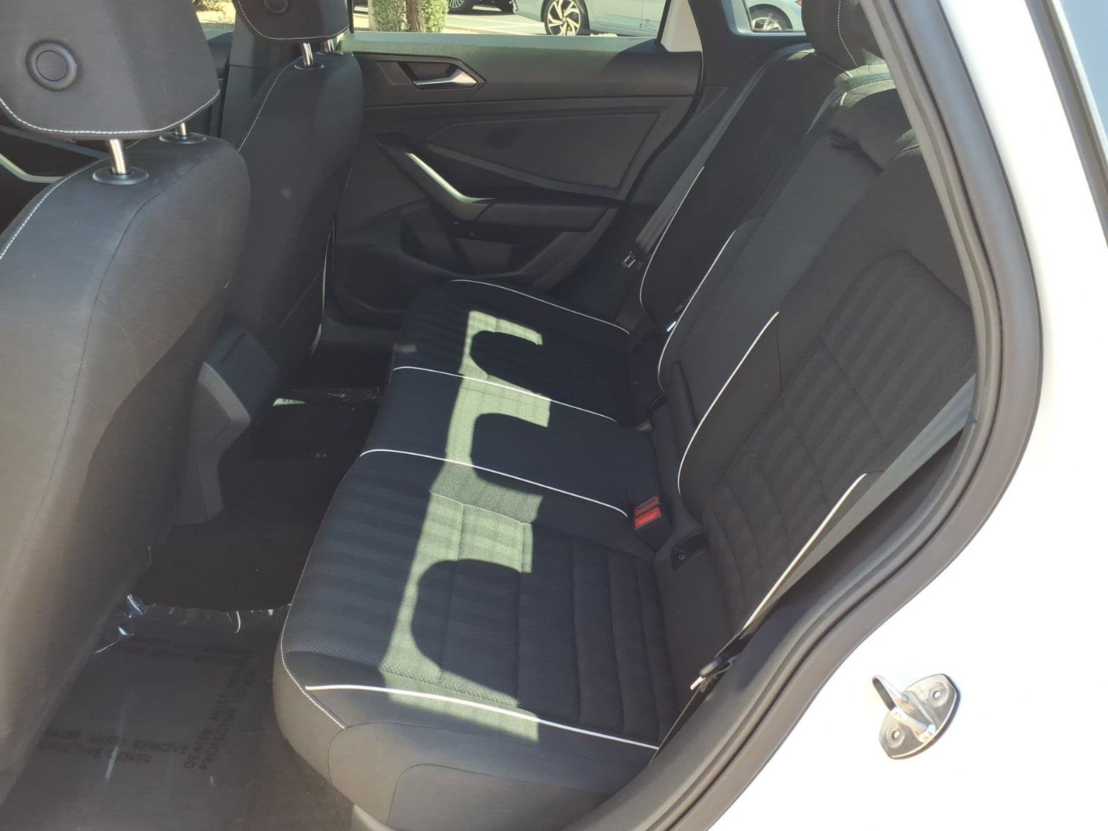 Certified 2023 Volkswagen Jetta Sport image 23