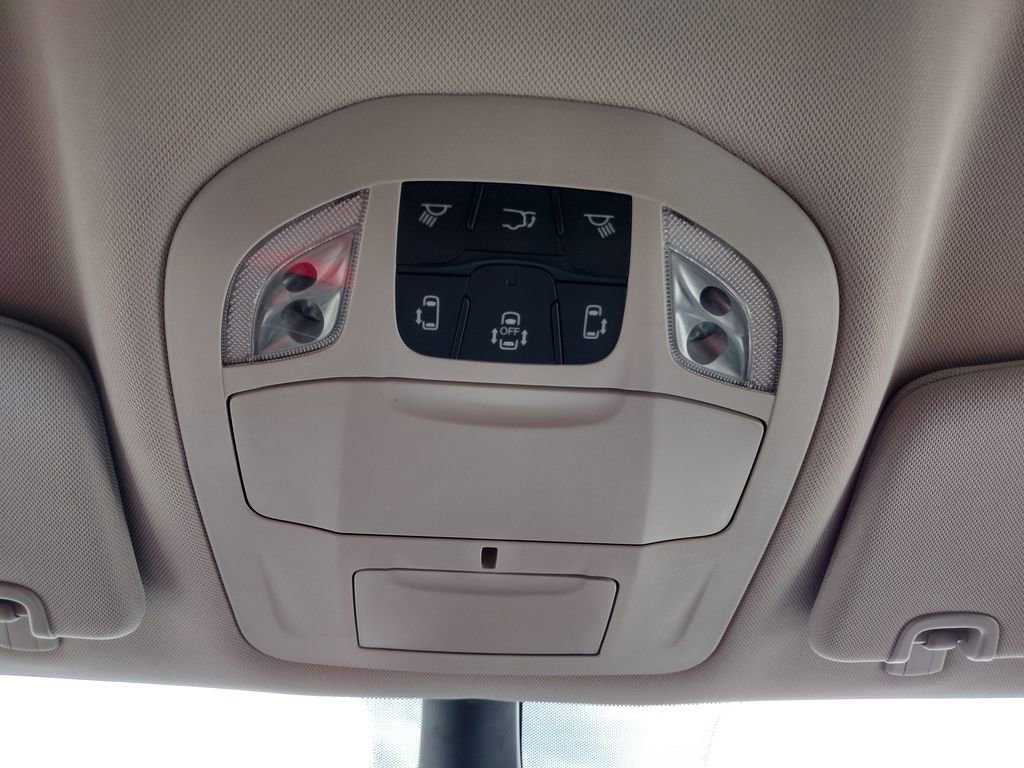 Used 2023 Chrysler Voyager LX FWD image 30