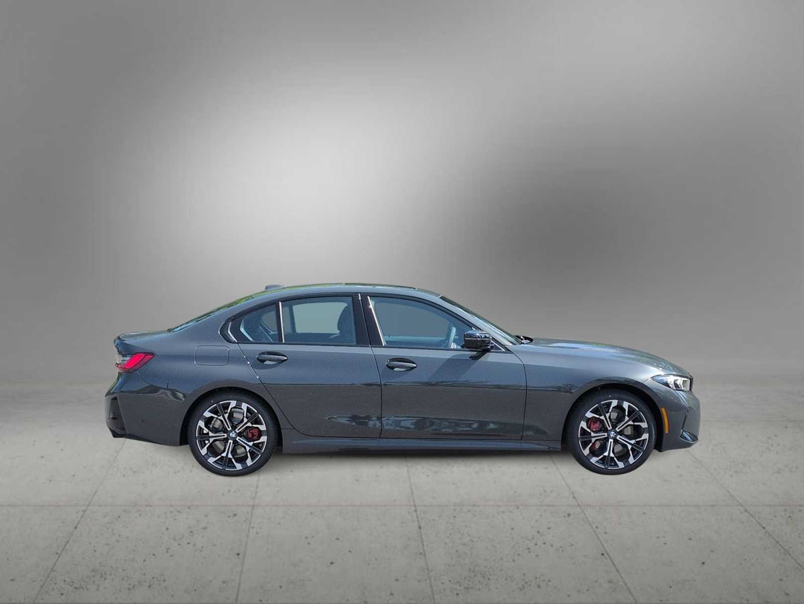 New 2026 BMW 330i xDrive Sedan w/ M Sport Package AWD/4WD image 9