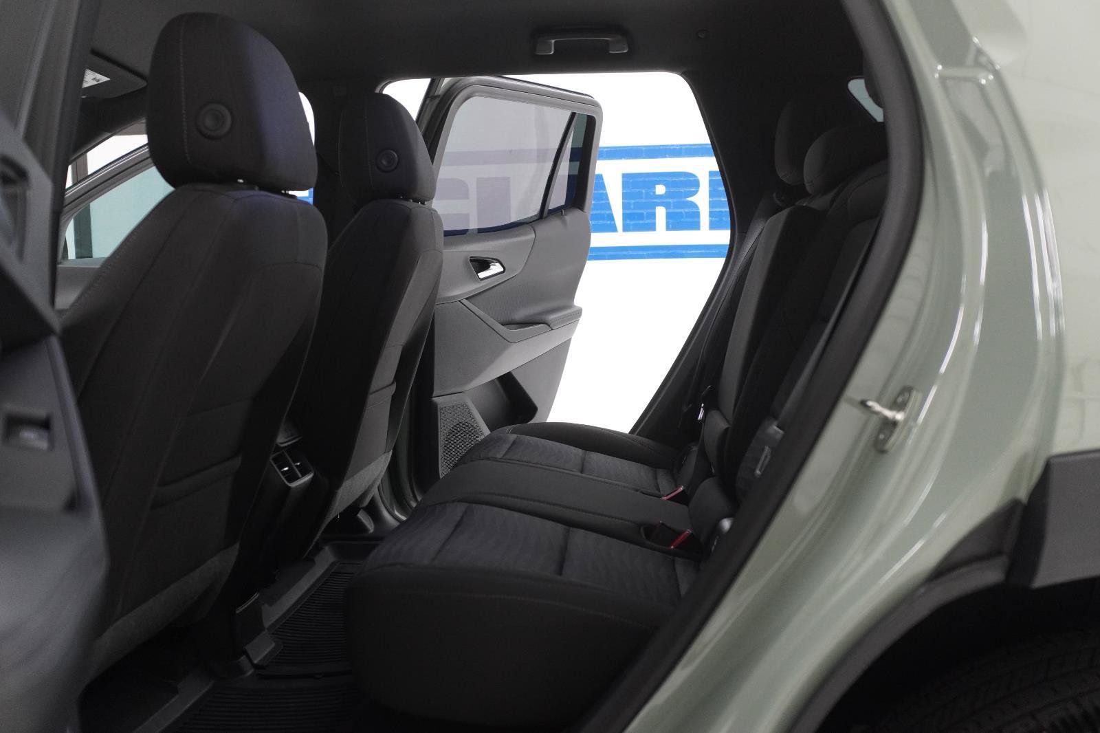 Used 2026 Chevrolet Equinox LT w/ Midnight Edition FWD image 21