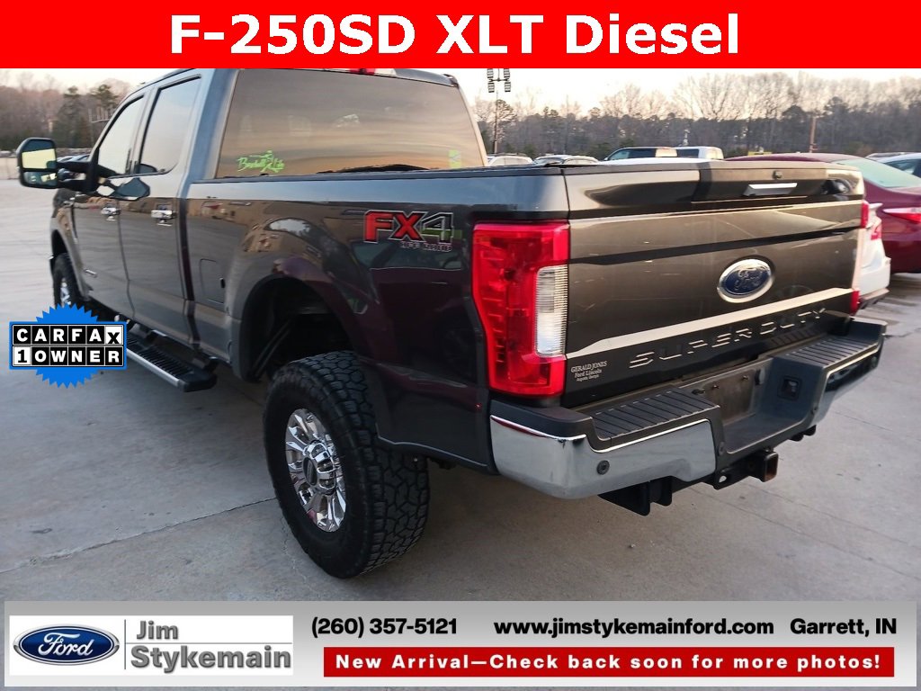 Used 2019 Ford F250 XLT w/ XLT Premium Package image 3