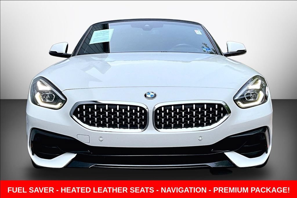 Used 2021 BMW Z4 sDrive30i w/ Premium Package RWD image 2