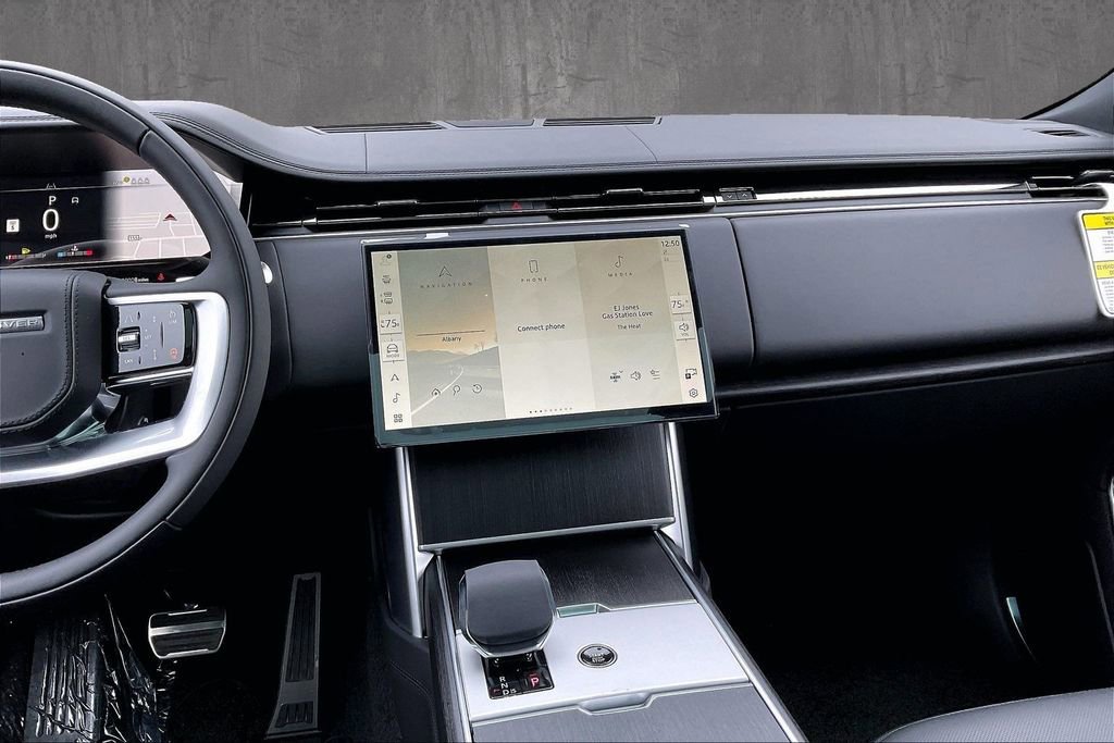 New 2026 Land Rover Range Rover SE image 6
