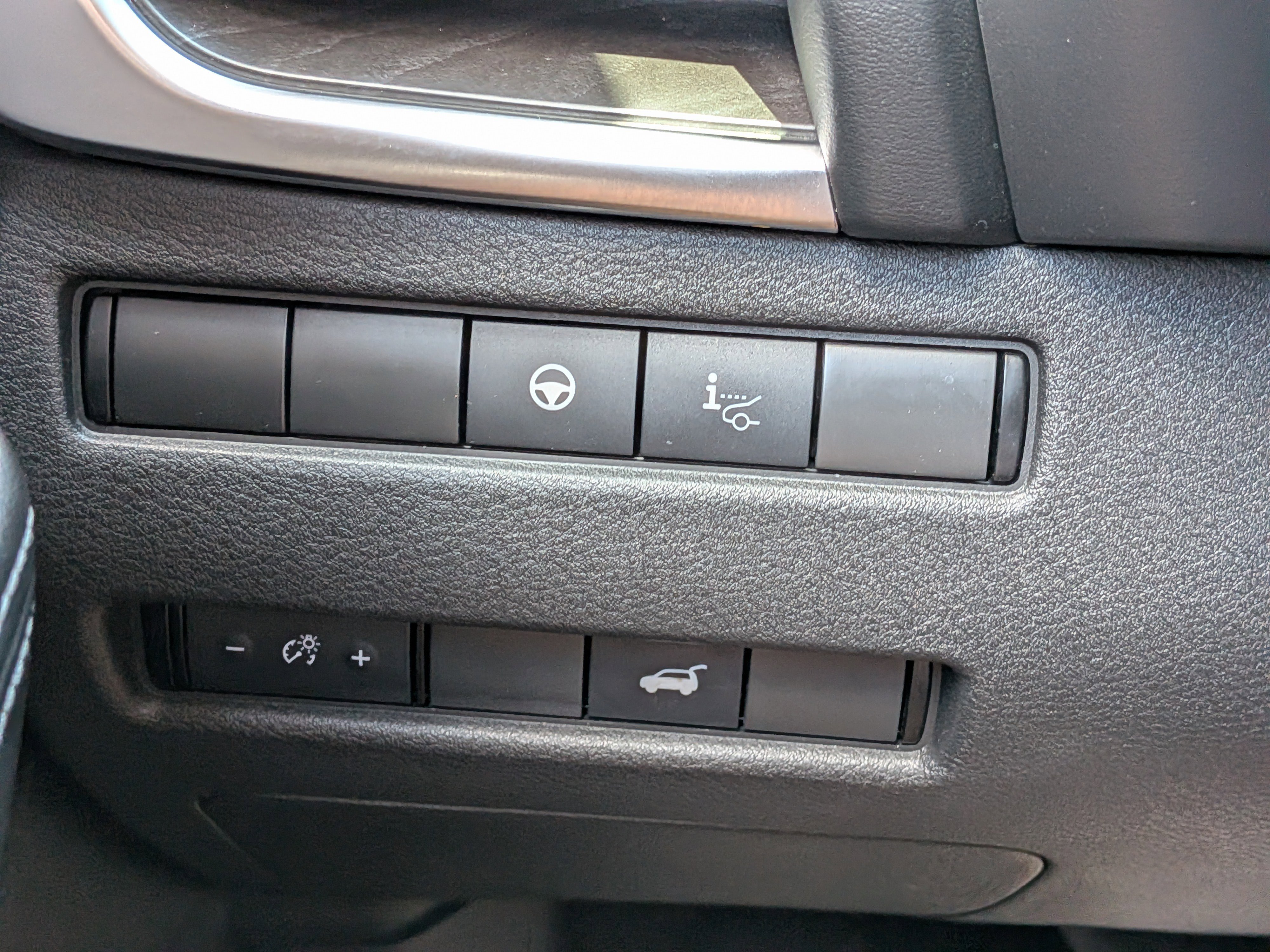 Used 2021 Nissan Rogue Platinum FWD image 24