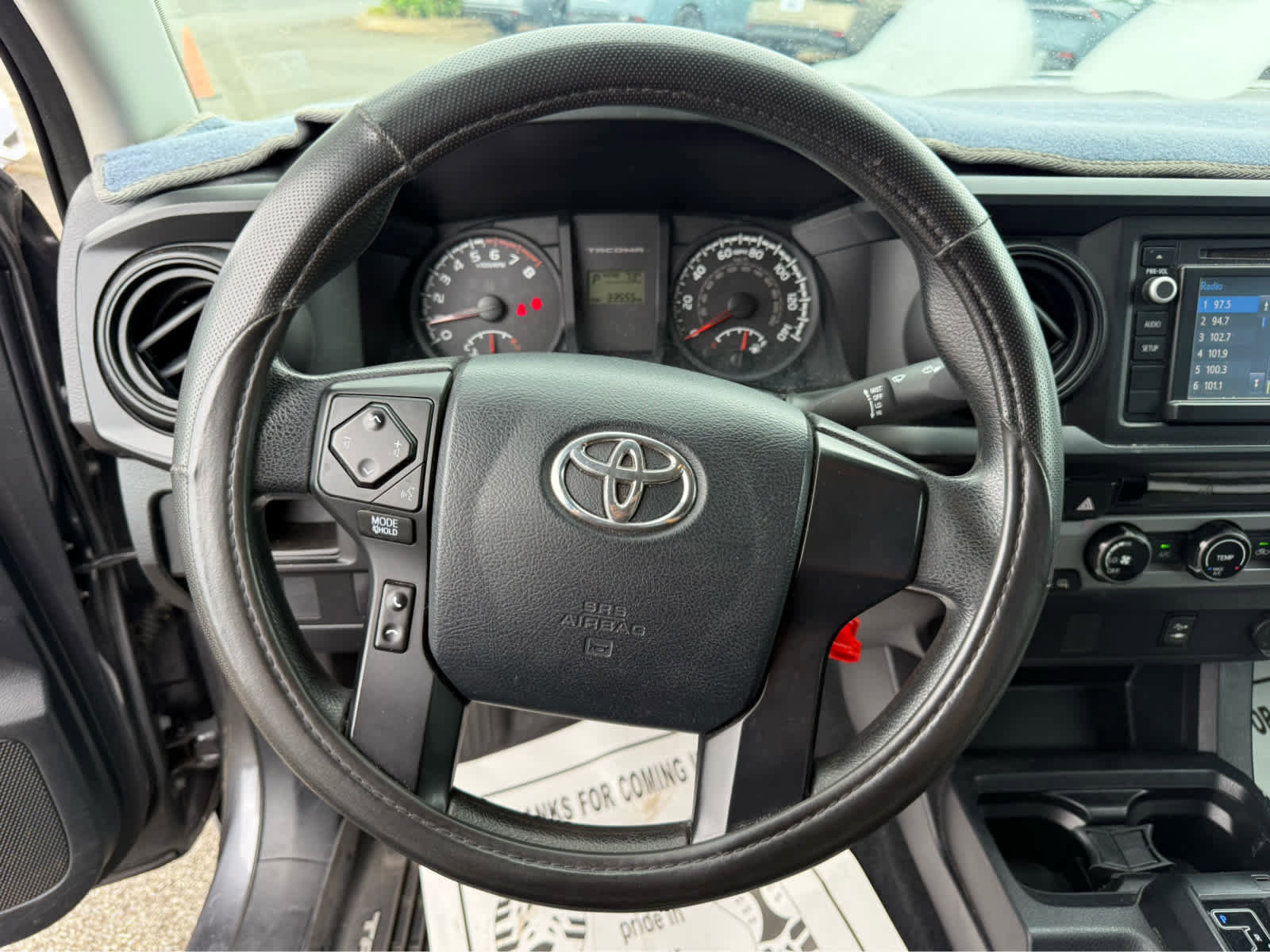Used 2017 Toyota Tacoma SR5 RWD image 6