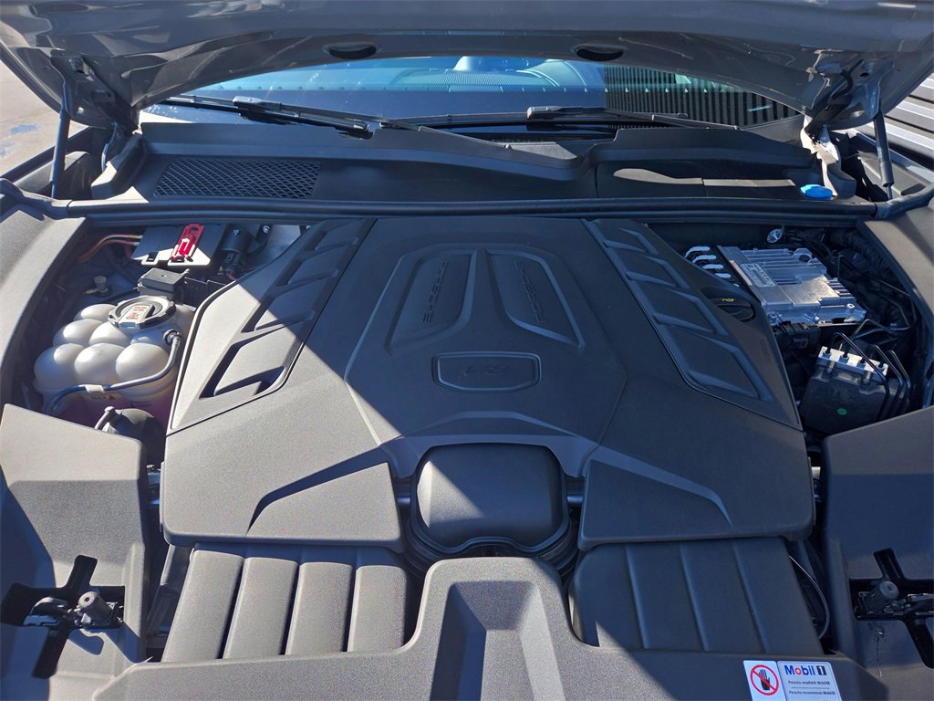 Used 2024 Porsche Cayenne Turbo GT image 31