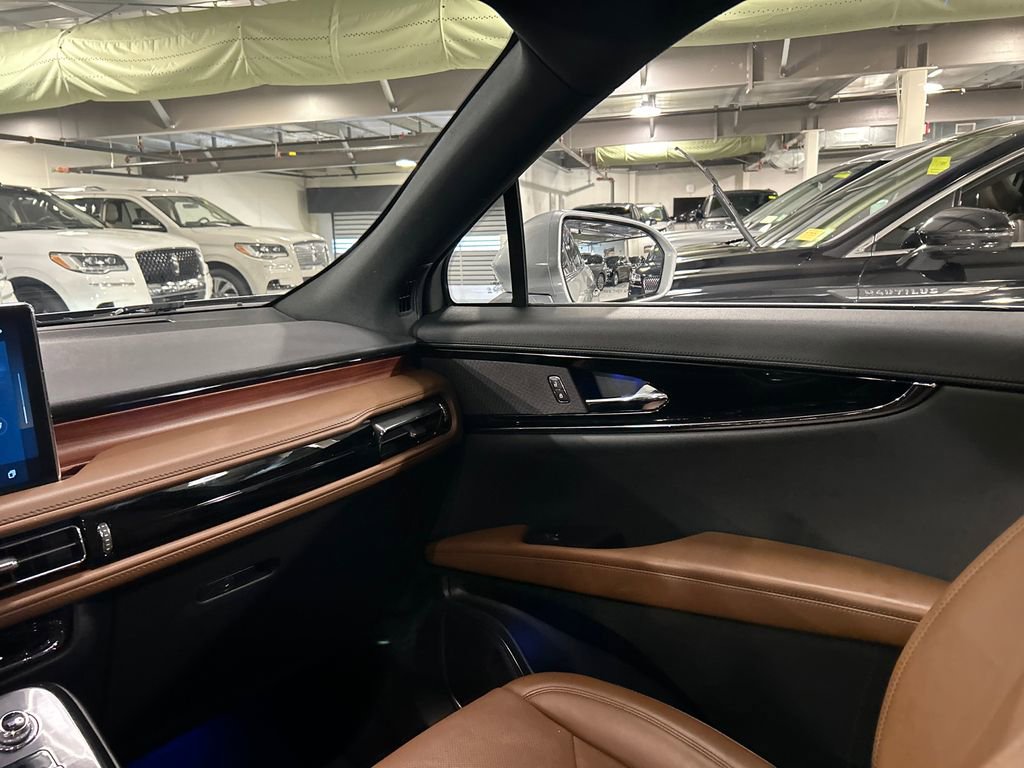 Certified 2022 Lincoln Nautilus Reserve AWD/4WD image 26