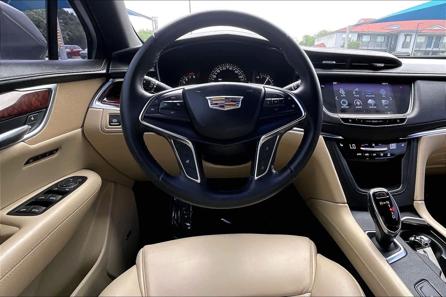 Used 2018 Cadillac XT5 Luxury FWD image 6
