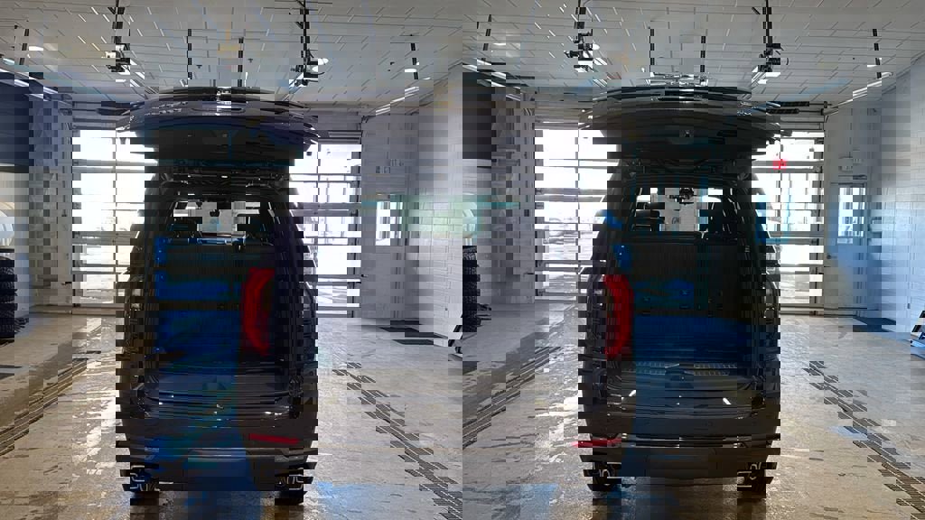 New 2026 GMC Yukon Denali Ultimate w/ LPO, Floor Liner Package image 16