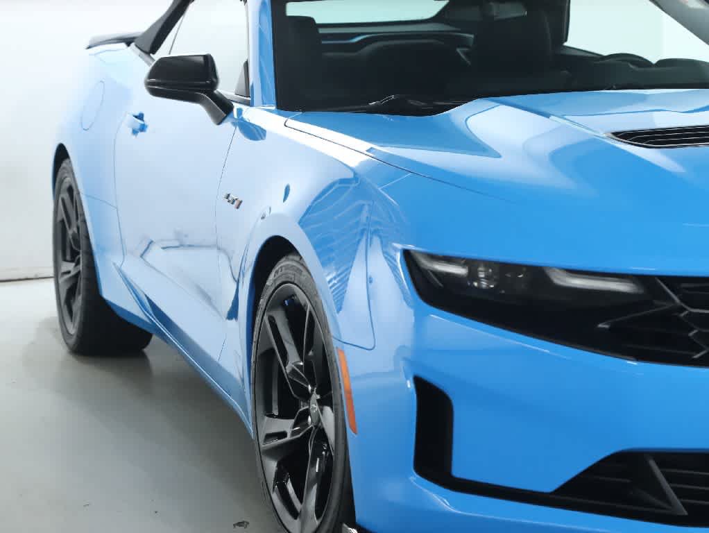 Used 2022 Chevrolet Camaro LT RWD image 8