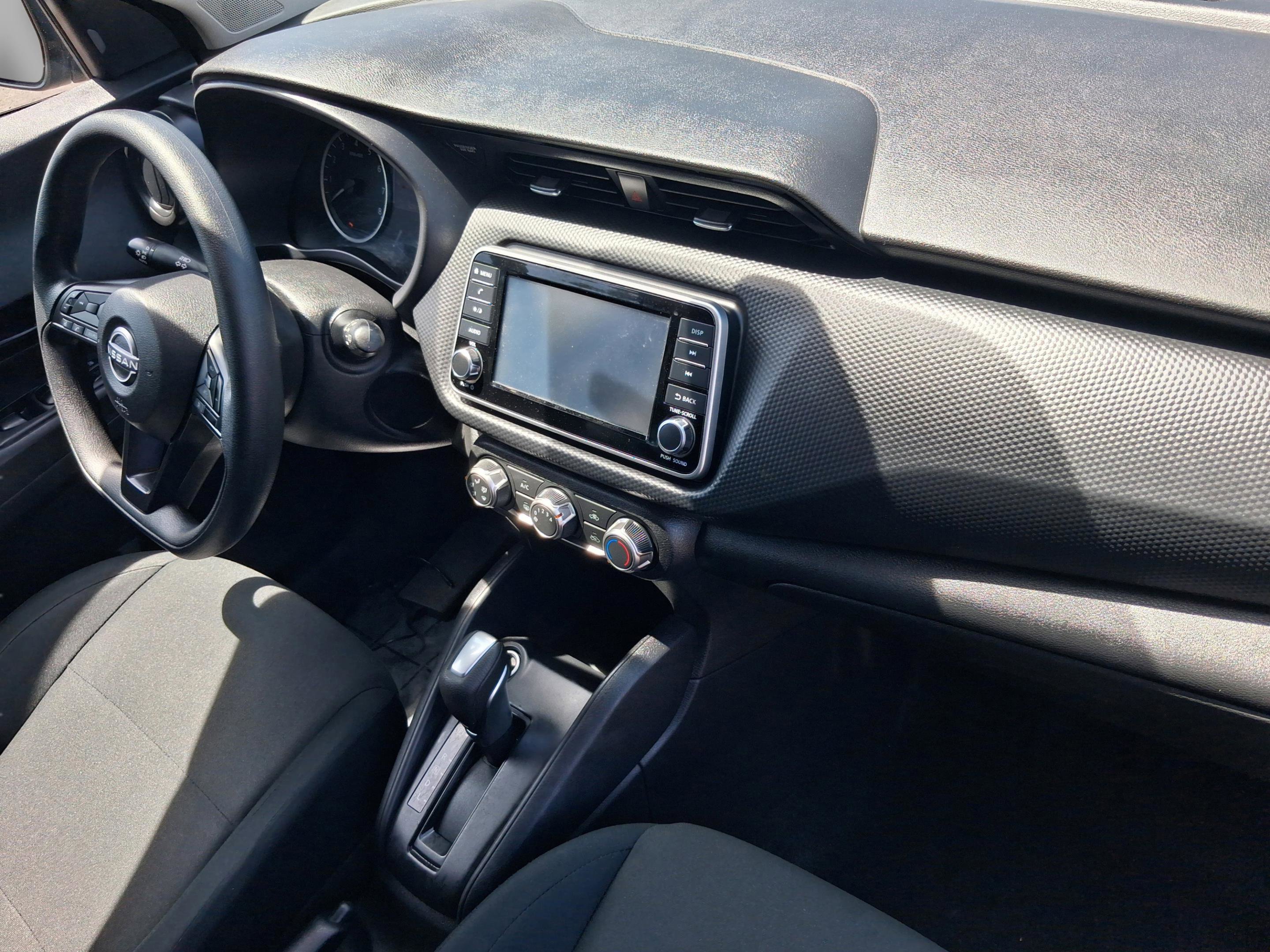 Used 2024 Nissan Kicks S image 32