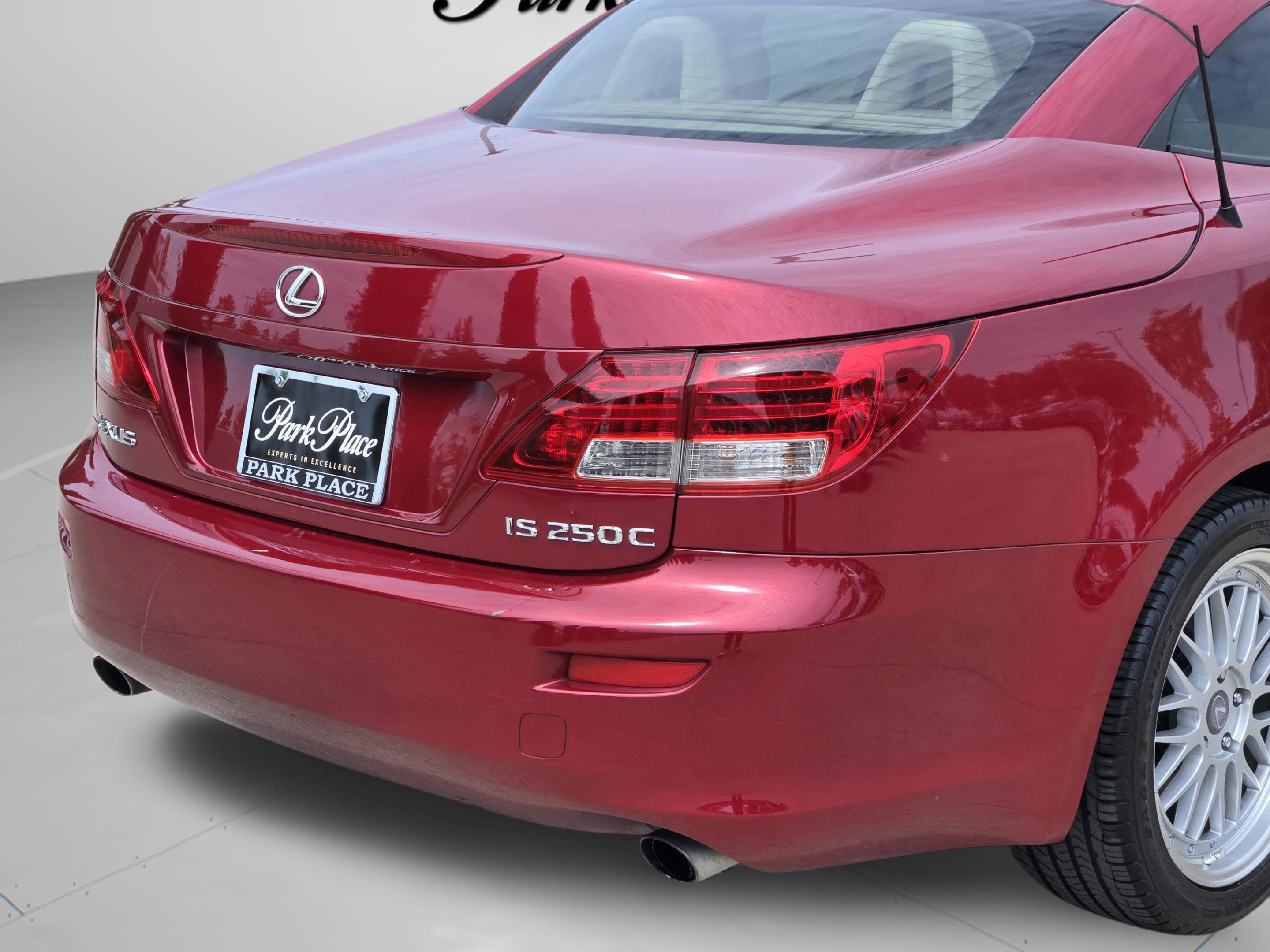 Used 2010 Lexus IS 250C RWD image 32