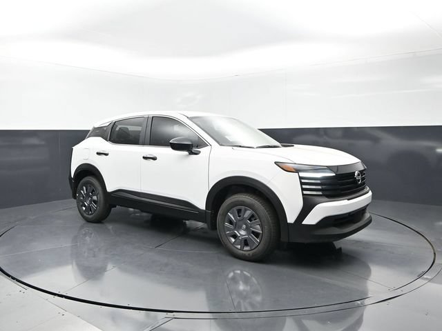New 2026 Nissan Kicks S