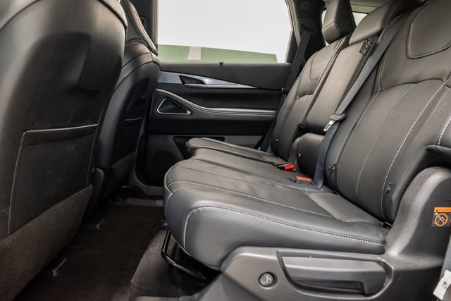 Used 2023 INFINITI QX60 Luxe w/ Vision Package AWD/4WD image 28