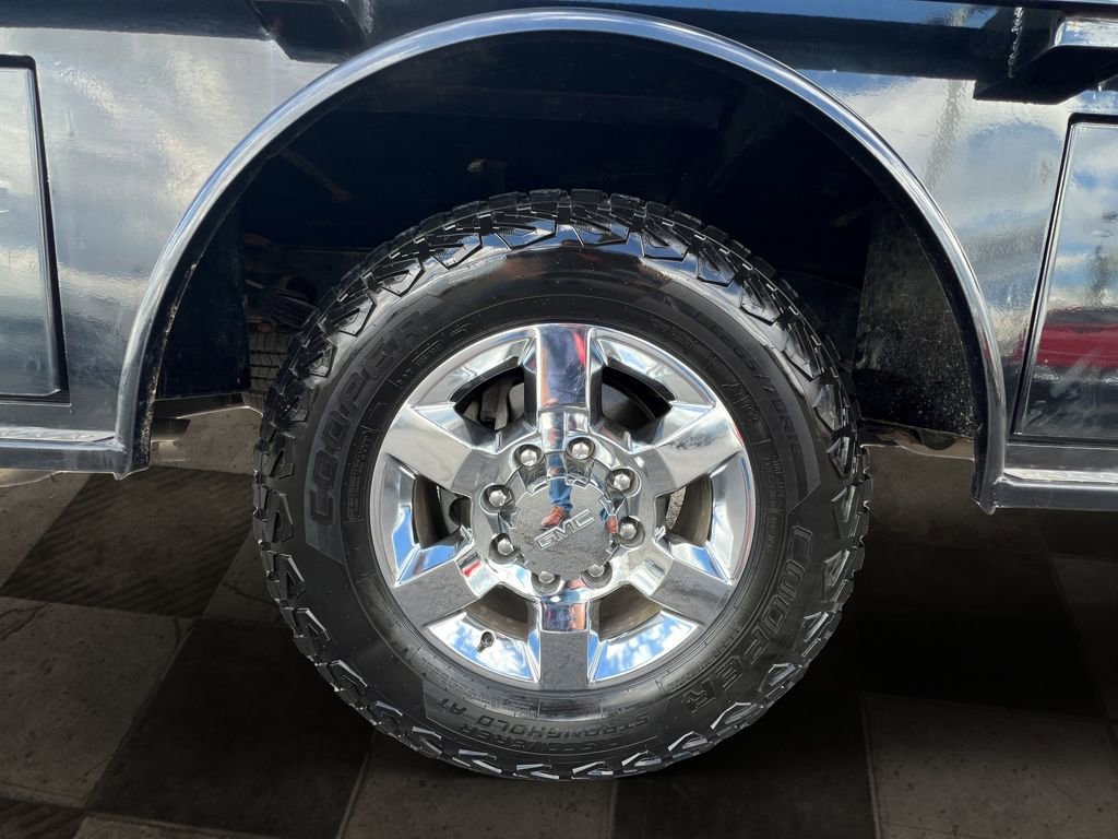 Certified 2018 GMC Sierra 2500 SLE w/ SLE Preferred Package image 12