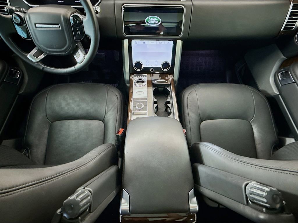 Used 2020 Land Rover Range Rover HSE image 17
