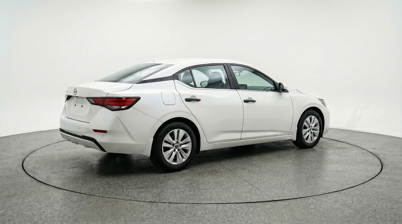 Used 2025 Nissan Sentra S FWD image 9