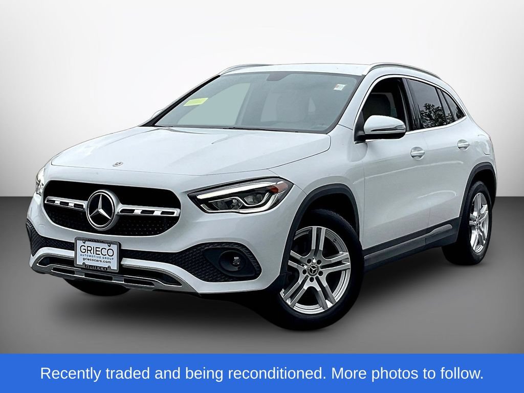 Used 2023 Mercedes-Benz GLA 250 4MATIC w/ Premium Package image 3