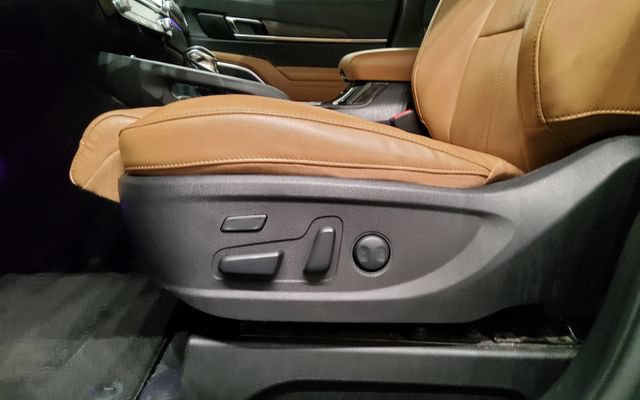 Used 2022 Kia Telluride SX w/ Nightfall Edition Package AWD/4WD image 27