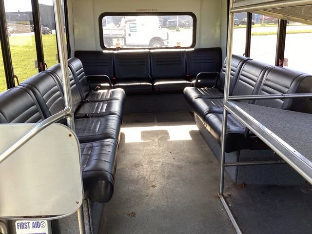 Used 2016 Ford E-450 and Econoline 450 Super Duty w/ Shuttle Bus Prep Package RWD image 10