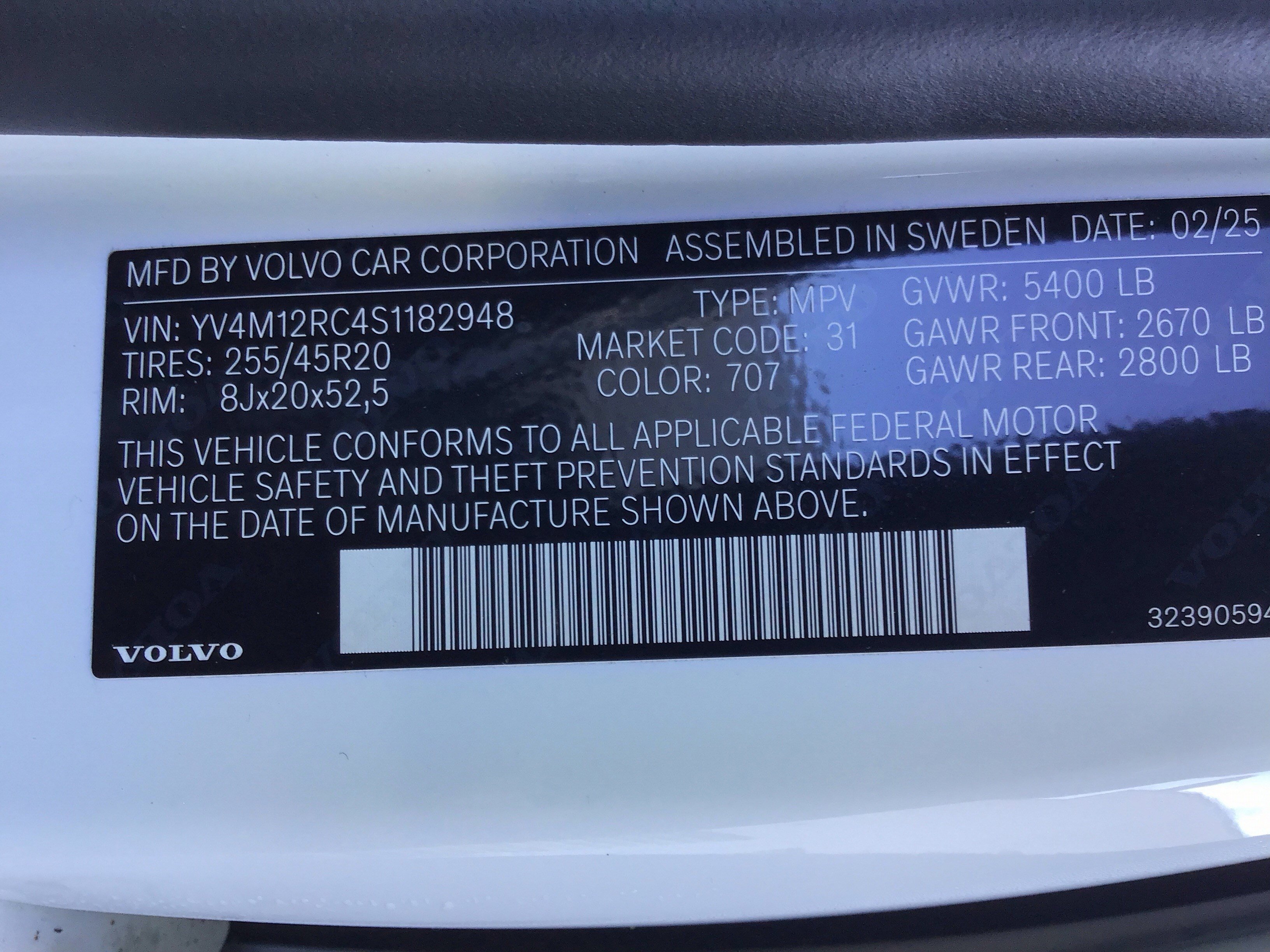 Certified 2025 Volvo XC60 B5 Plus image 35