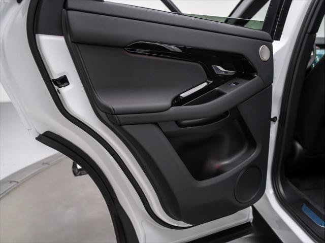 New 2026 Land Rover Range Rover Evoque Hoxton AWD/4WD image 25