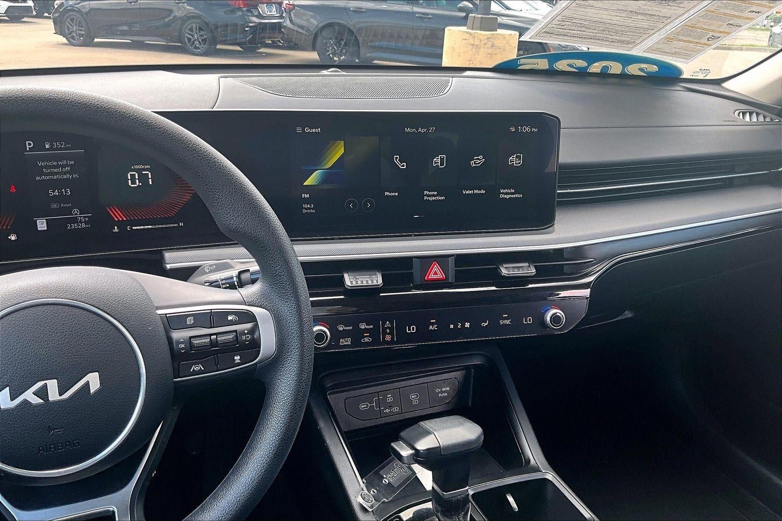 Used 2025 Kia K5 LXS FWD image 9