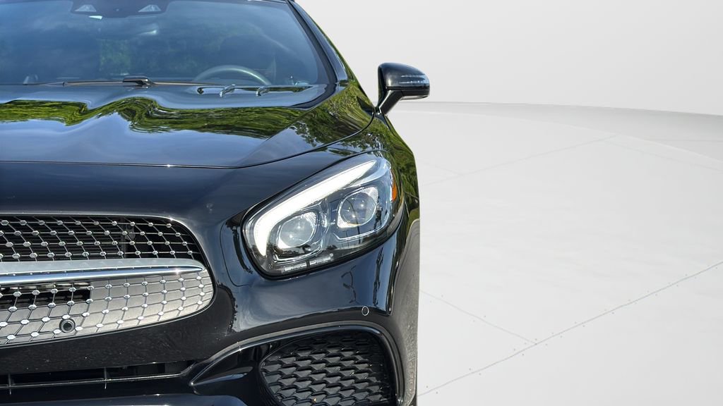 Used 2020 Mercedes-Benz SL 550 image 25