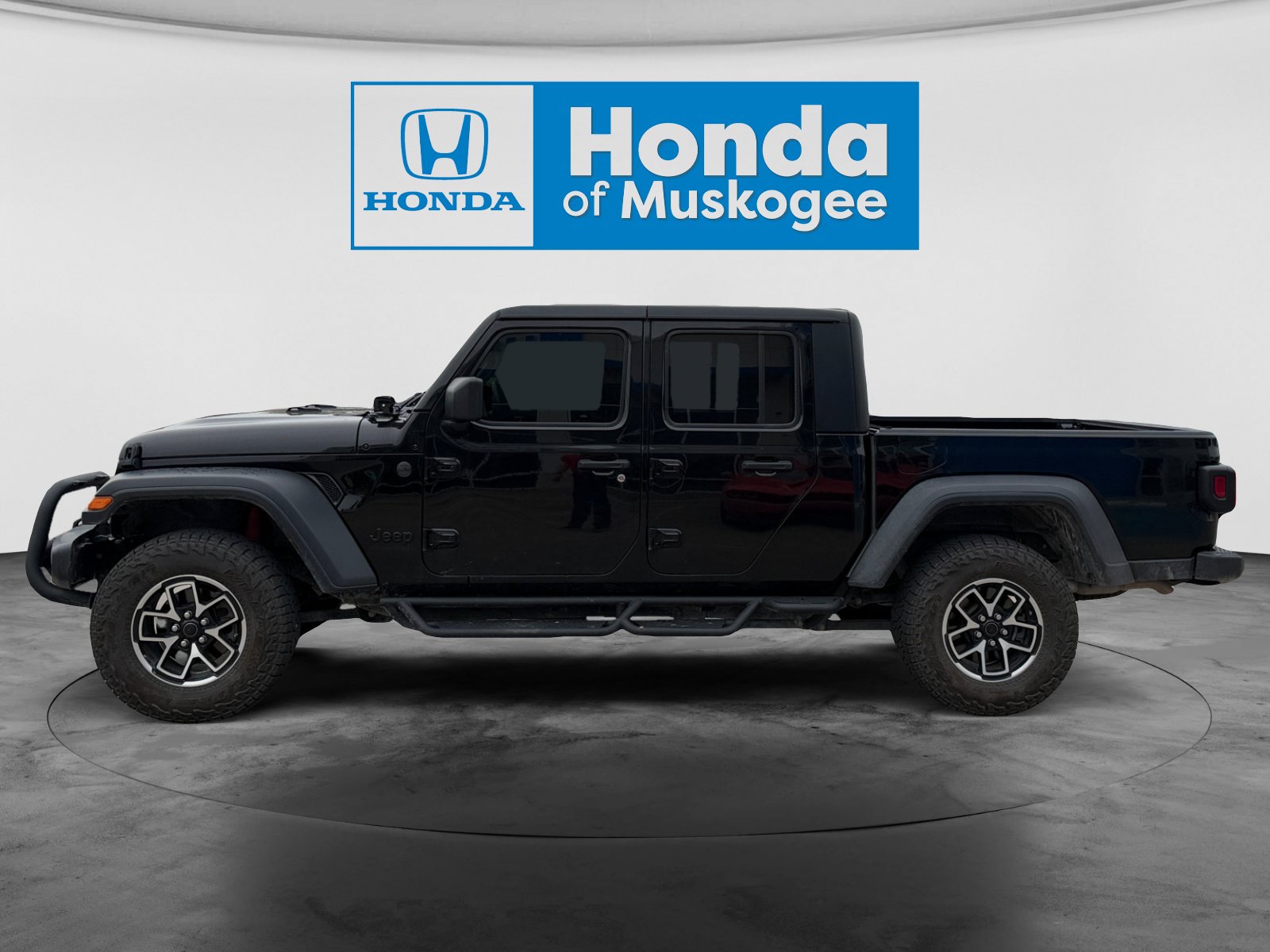 Used 2023 Jeep Gladiator Sport AWD/4WD image 8